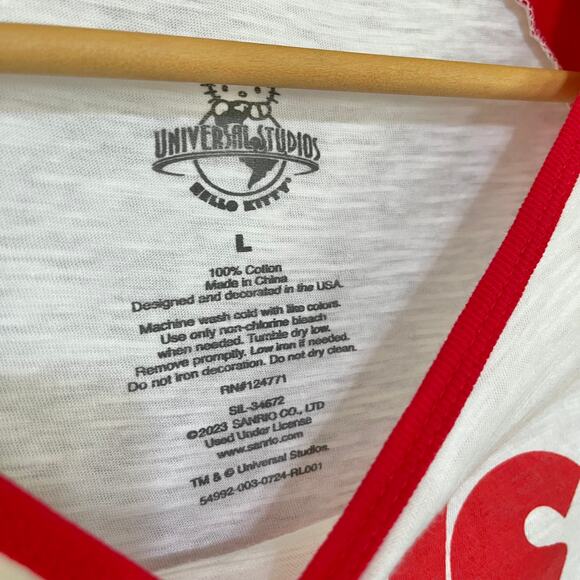 NWT Hello Kitty x Universal Studios Sanrio Jaws Poster 3/4-Sleeve Baseball Tee - Picture 3 of 6